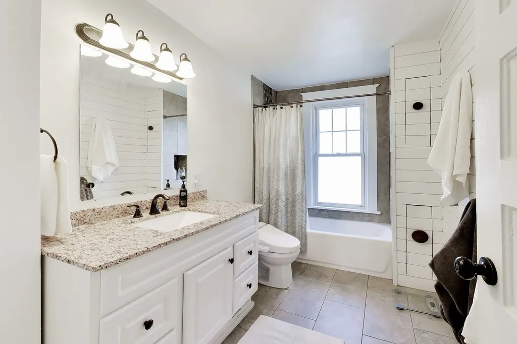 631 South Hale Street Wheaton IL 60187