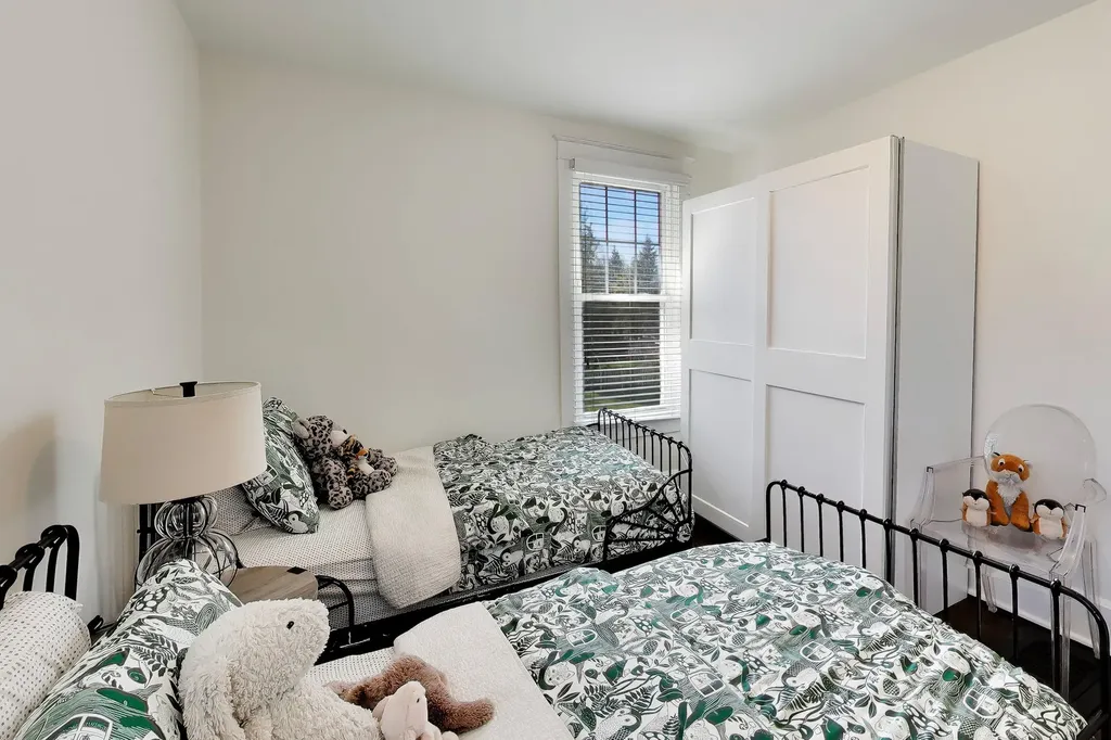 631 South Hale Street Wheaton IL 60187