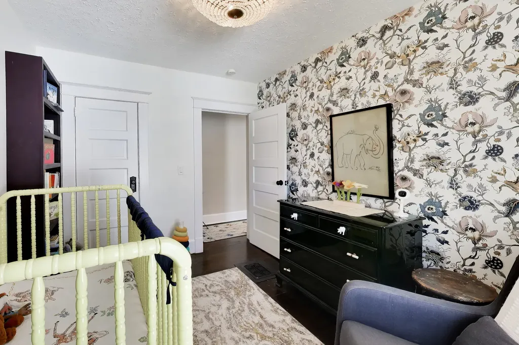 631 South Hale Street Wheaton IL 60187
