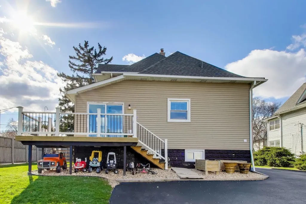 631 South Hale Street Wheaton IL 60187