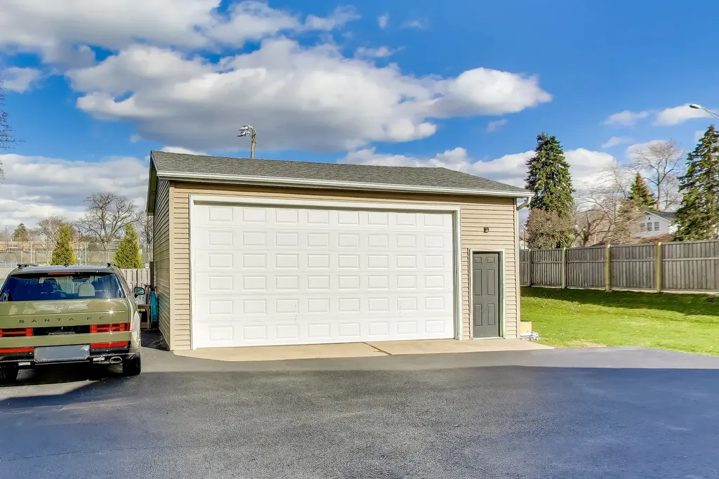 631 South Hale Street Wheaton IL 60187