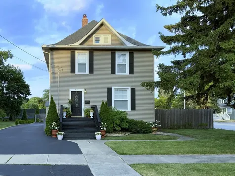 631 South Hale Street Wheaton IL 60187