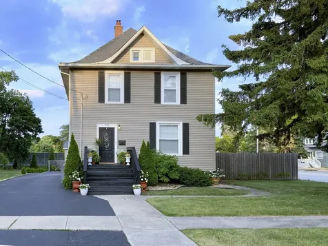 631 South Hale Street Wheaton IL 60187
