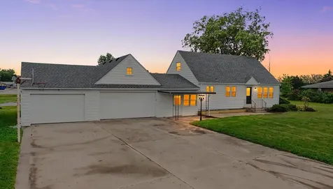 408 East South Court Street Chatsworth IL 60921