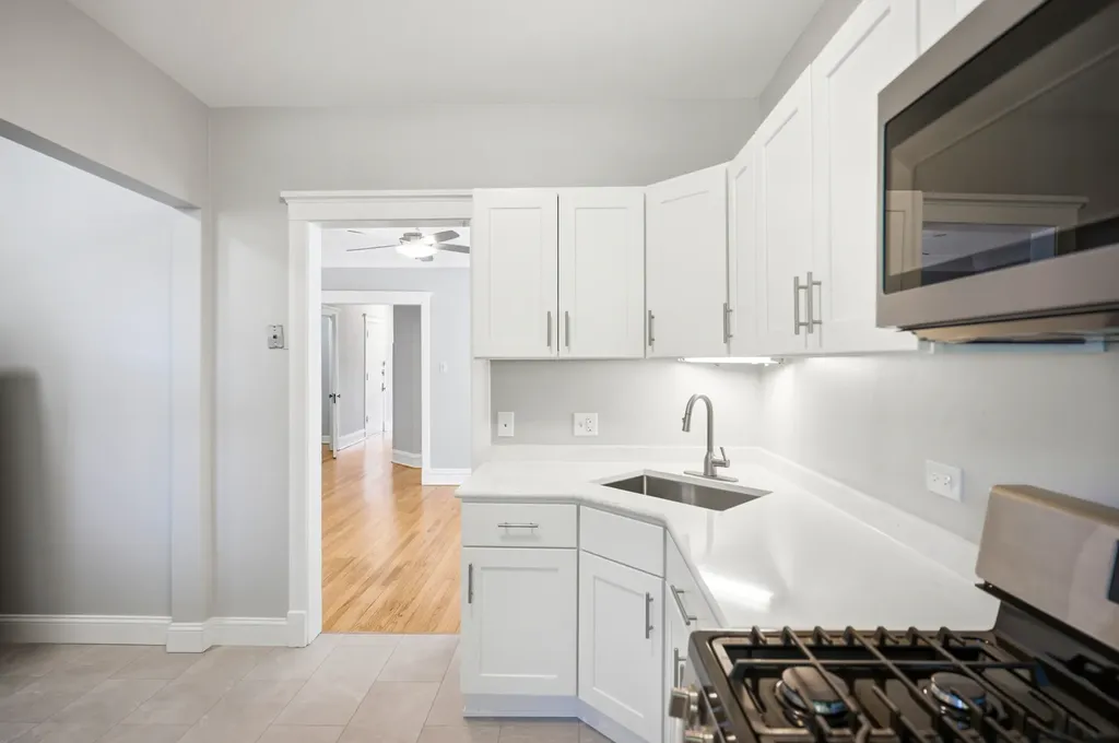 1226 East 54 Street Chicago IL 60615