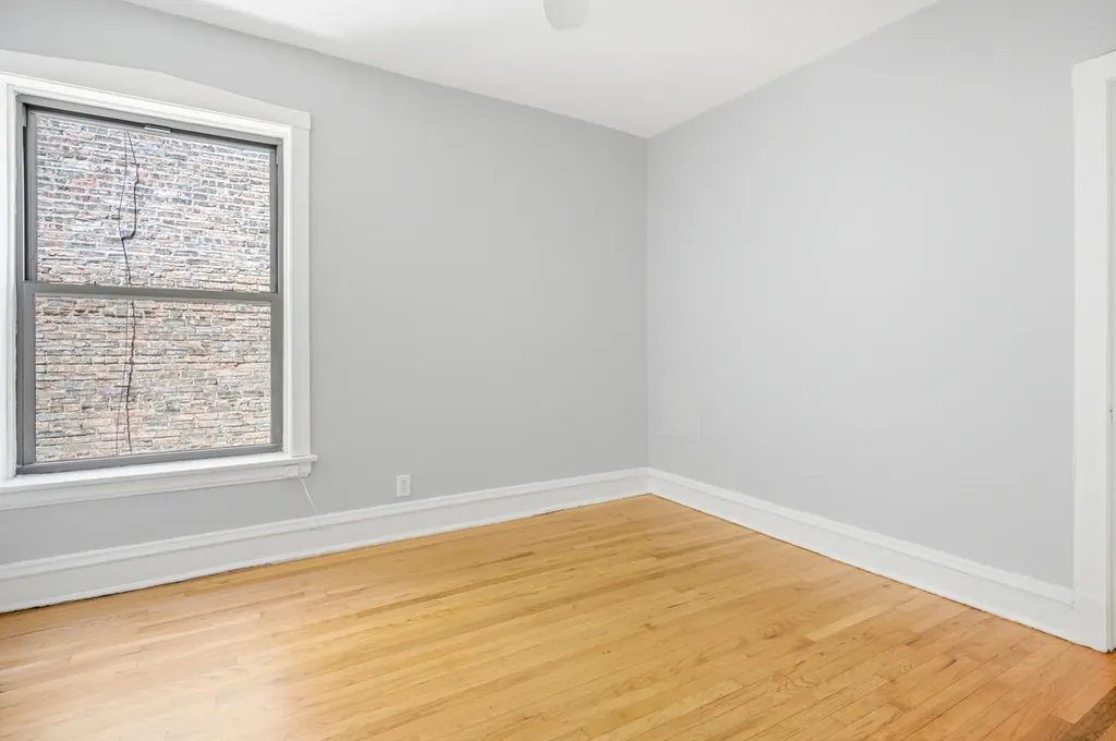 1226 East 54 Street Chicago IL 60615