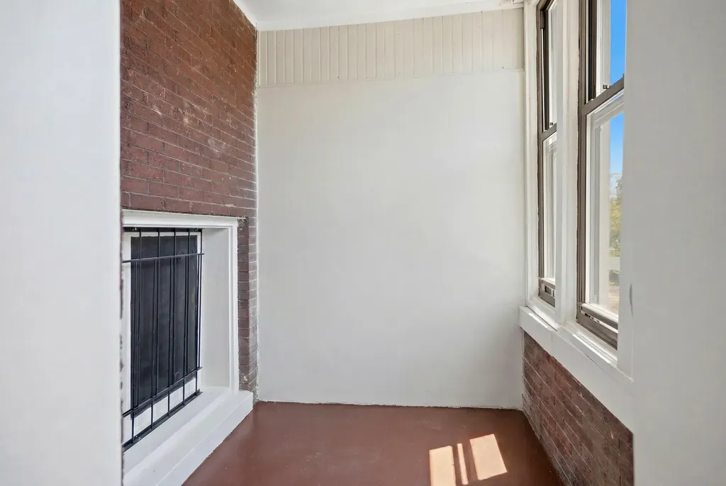 1226 East 54 Street Chicago IL 60615