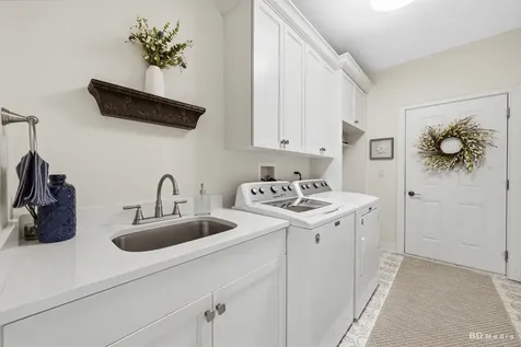 8999 Holland Harbor Circle Frankfort IL 60423