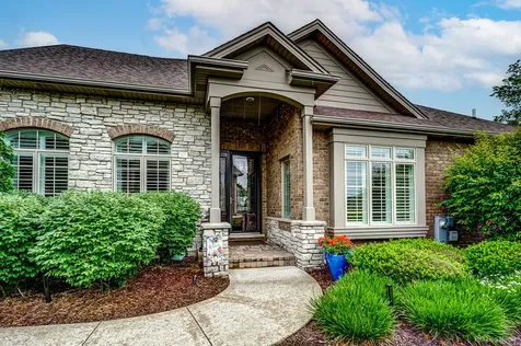 8999 Holland Harbor Circle Frankfort IL 60423