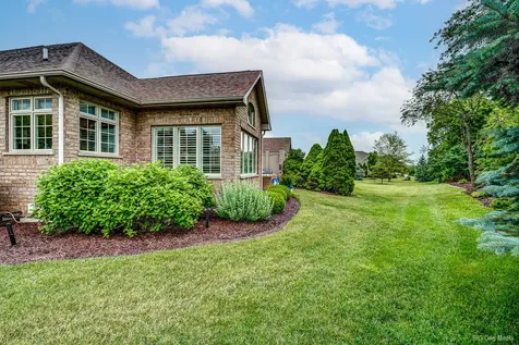 8999 Holland Harbor Circle Frankfort IL 60423