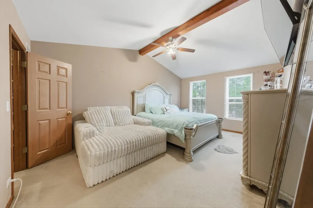1763 Edith Lane Aurora IL 60504