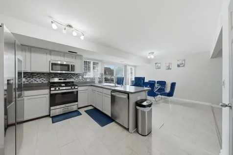 1763 Edith Lane Aurora IL 60504