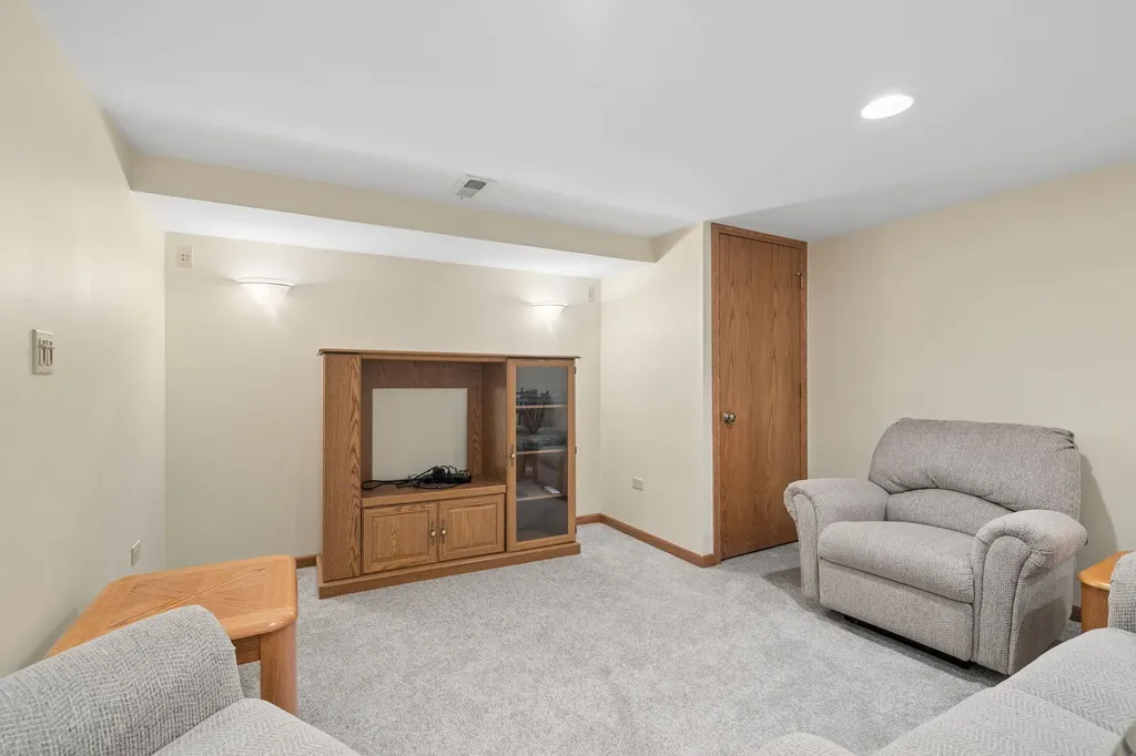17248 Arrow Head Drive Lockport IL 60441