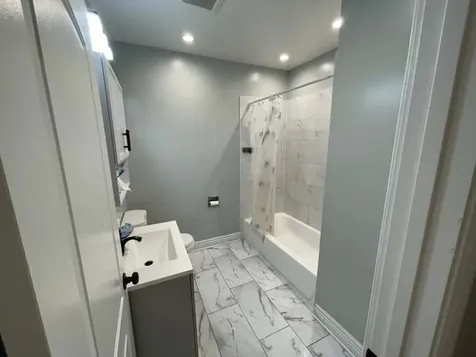 4829 South Justine Street Chicago IL 60609