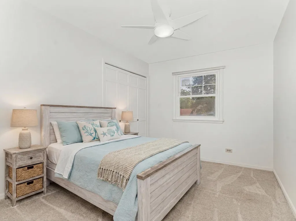 1621 Kenyon Drive Naperville IL 60565