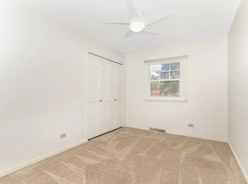 1621 Kenyon Drive Naperville IL 60565