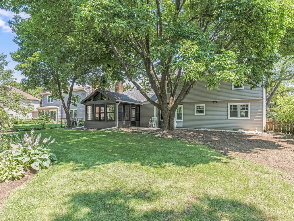1621 Kenyon Drive Naperville IL 60565