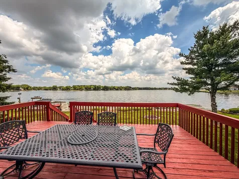 1682 Candlewick Drive SW Poplar Grove IL 61065