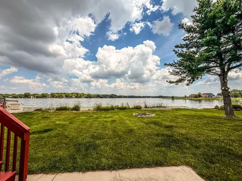1682 Candlewick Drive SW Poplar Grove IL 61065