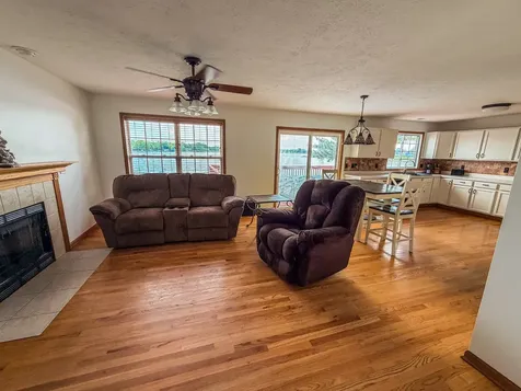 1682 Candlewick Drive SW Poplar Grove IL 61065