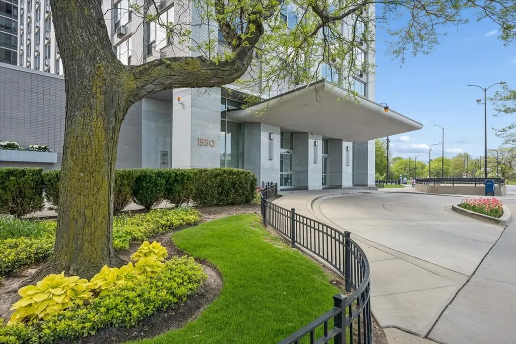 1550 North Lake Shore Drive Chicago IL 60610