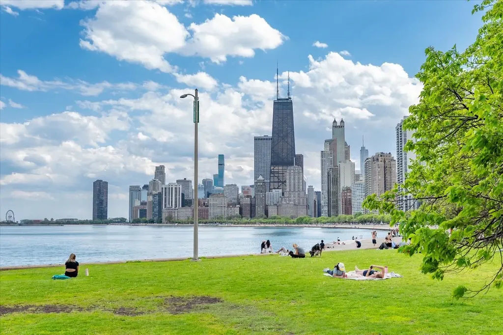 1550 North Lake Shore Drive Chicago IL 60610