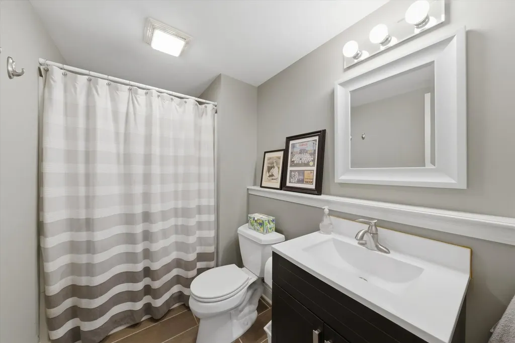 1235 Arborside Drive Aurora IL 60502