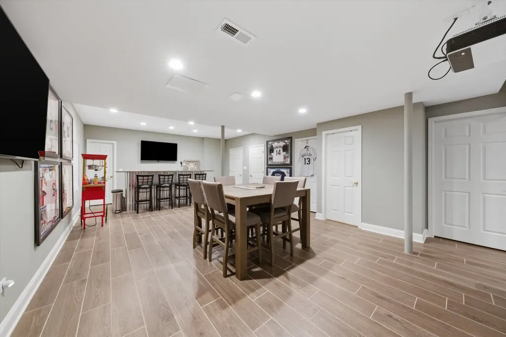 1235 Arborside Drive Aurora IL 60502