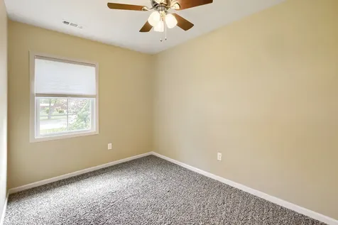 714 Sunset Circle Streamwood IL 60107