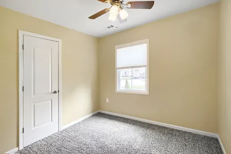 714 Sunset Circle Streamwood IL 60107