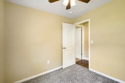 714 Sunset Circle Streamwood IL 60107