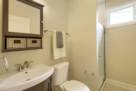 714 Sunset Circle Streamwood IL 60107