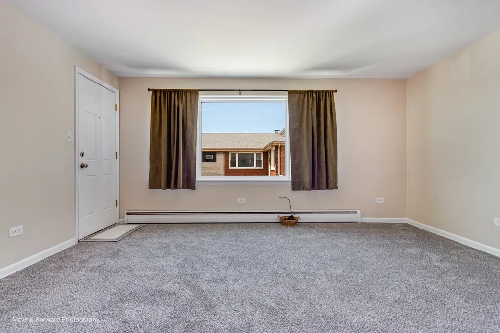 6940 West 65th Street Chicago IL 60638