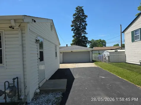 148 Pecos Circle Carpentersville IL 60110
