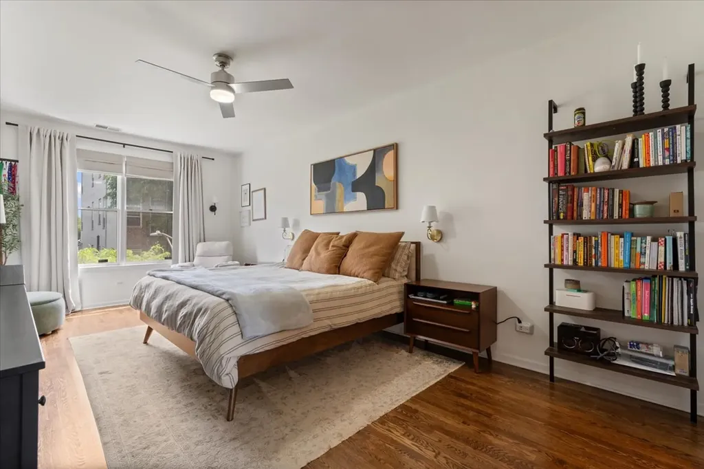 2040 West Belmont Avenue Chicago IL 60618