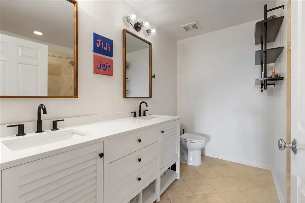 2040 West Belmont Avenue Chicago IL 60618