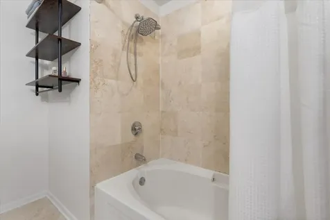 2040 West Belmont Avenue Chicago IL 60618