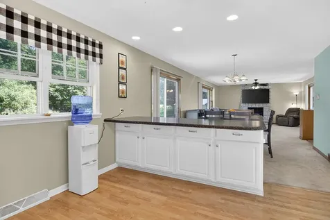 5010 Guilford Road Rockford IL 61107