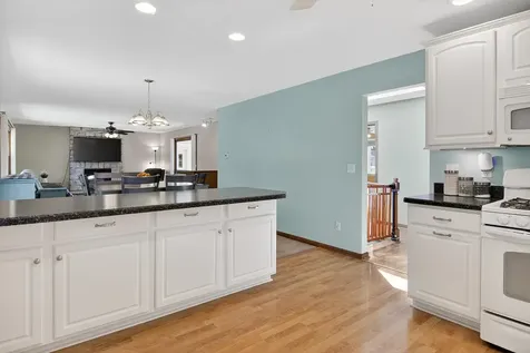 5010 Guilford Road Rockford IL 61107