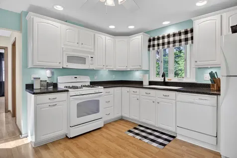 5010 Guilford Road Rockford IL 61107