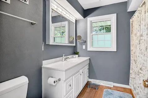 5010 Guilford Road Rockford IL 61107
