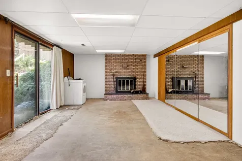 5010 Guilford Road Rockford IL 61107