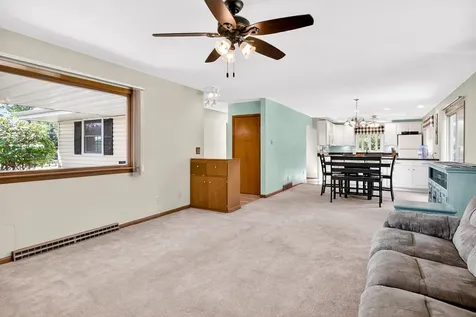 5010 Guilford Road Rockford IL 61107