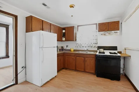 1015 Glenn Drive North Chicago IL 60064