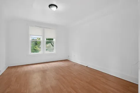 1015 Glenn Drive North Chicago IL 60064