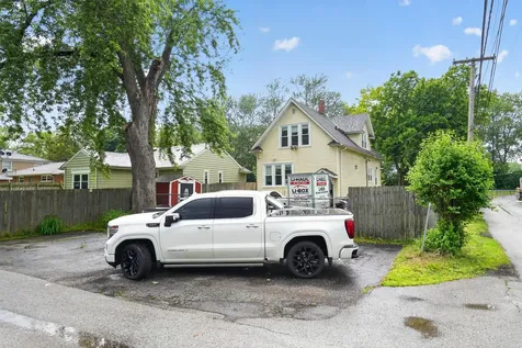 1015 Glenn Drive North Chicago IL 60064