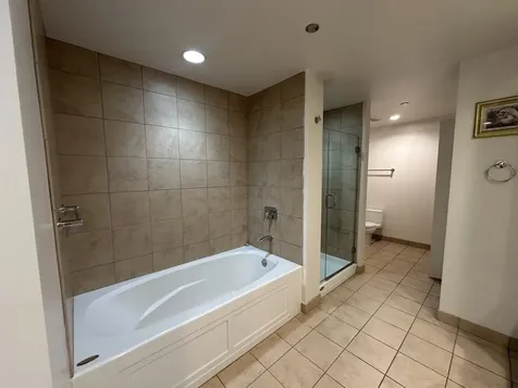 130 North Garland Court Chicago IL 60602