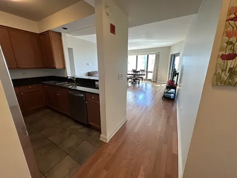 130 North Garland Court Chicago IL 60602