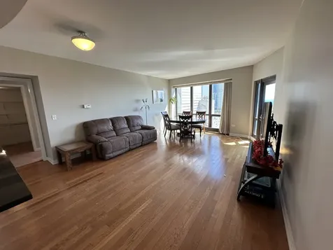 130 North Garland Court Chicago IL 60602