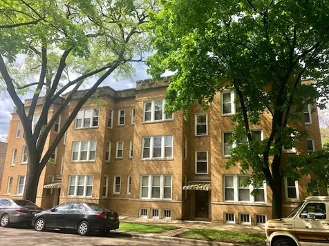 2536 West Thorndale Avenue Chicago IL 60659